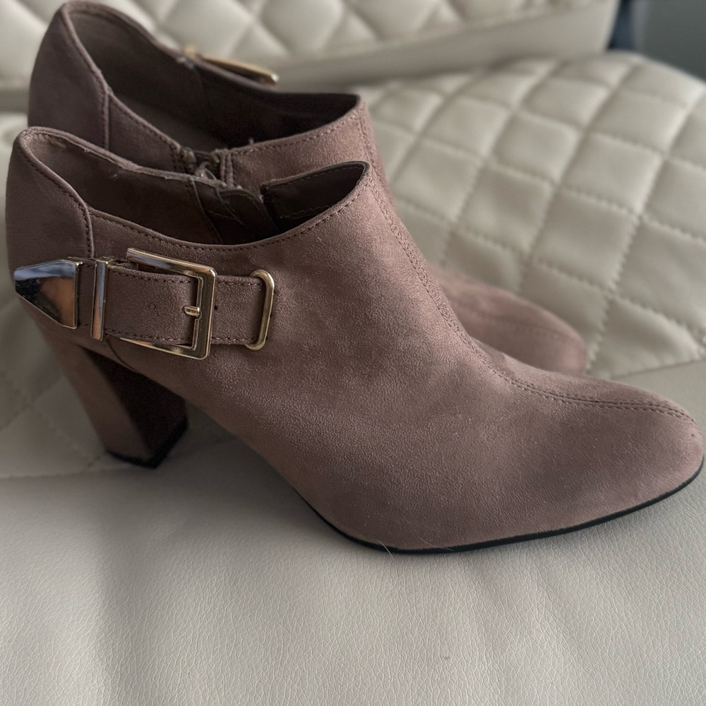 AEROSOLES Taupe Ankle Booties with Buckle